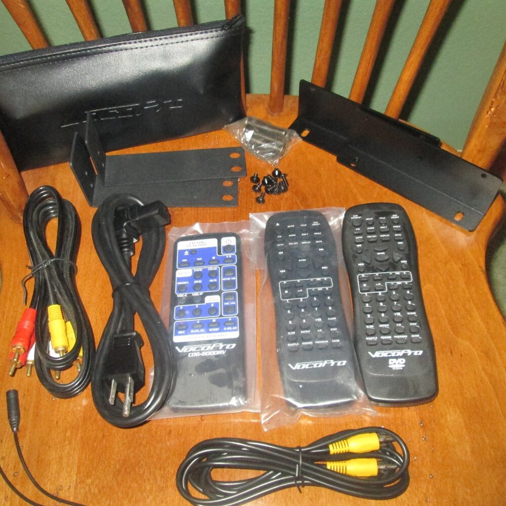 Rare HTF VocoPro Voco Pro Lot Remotes Brackets Cables Duet Twister CDG6000RV VGC